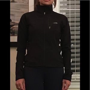the north face light weight jacket size xs